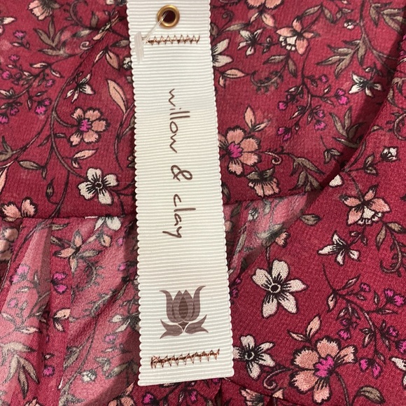 Willow & Clay Wrap Front Cropped Ruffled Top Sz L NWT - Picture 9 of 9